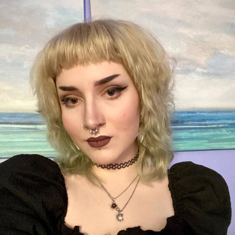 Meet your Posher, Hannah